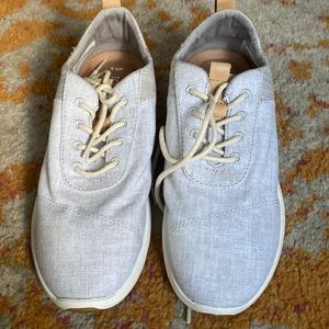 Toms, gray sneakers